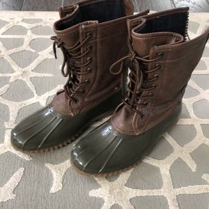 Good condition duck boots